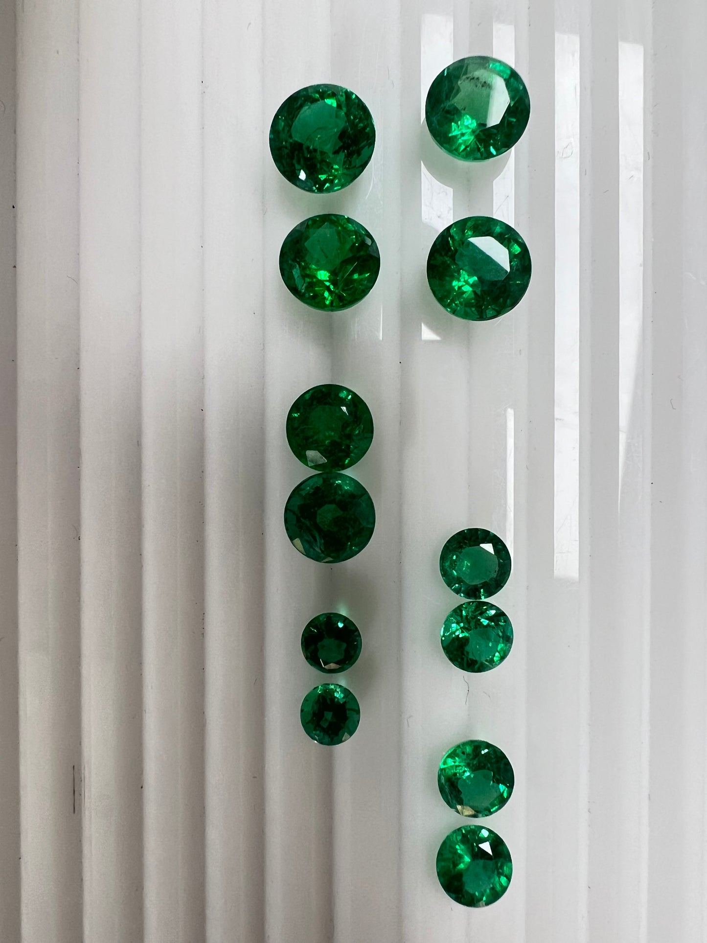 Natural Emerald Gemstones – AAA Quality Loose Stones from Jaipur